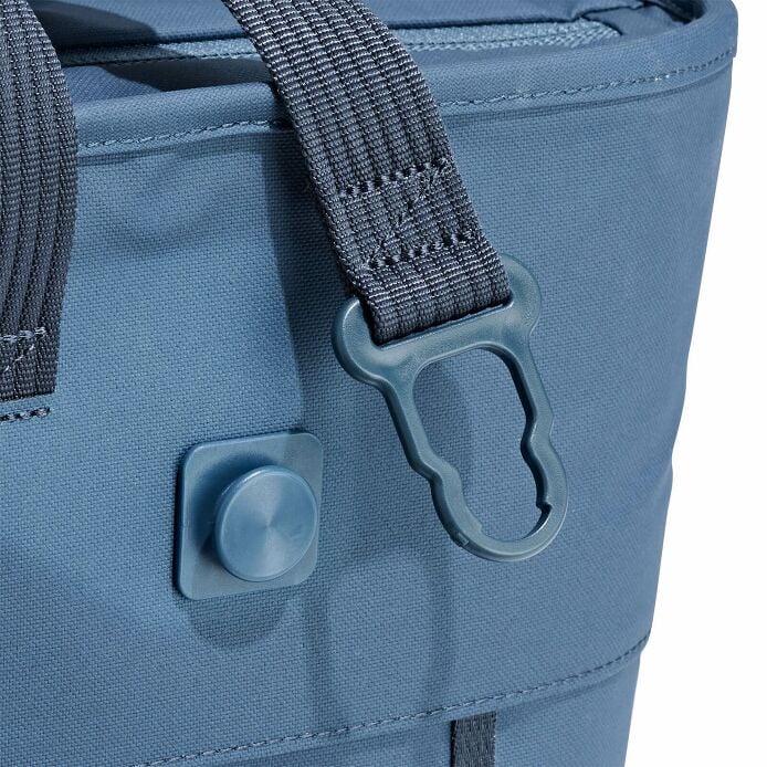 carryouttm-soft-cooler-tote-10-l-k9 250815_hydro_cooler_details_14841_1_9.jpg