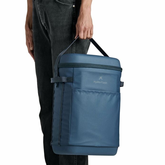 carryouttm-backpack-22-l-s2 250815_hydro_s26_hb_14597_6.jpg