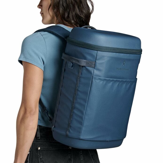 carryouttm-backpack-22-l-s2 250815_hydro_s26_hb_14605_7.jpg