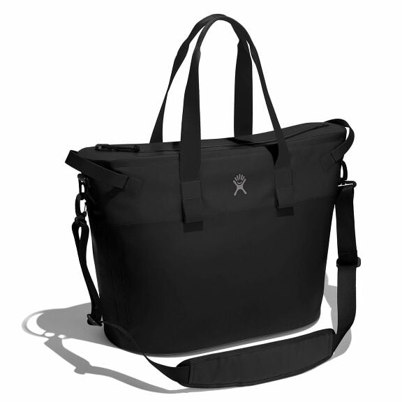 26-l-day-escapetm-tote-u6 26-l-day-escape-soft-cooler-tote-black-angled_1_1.jpg