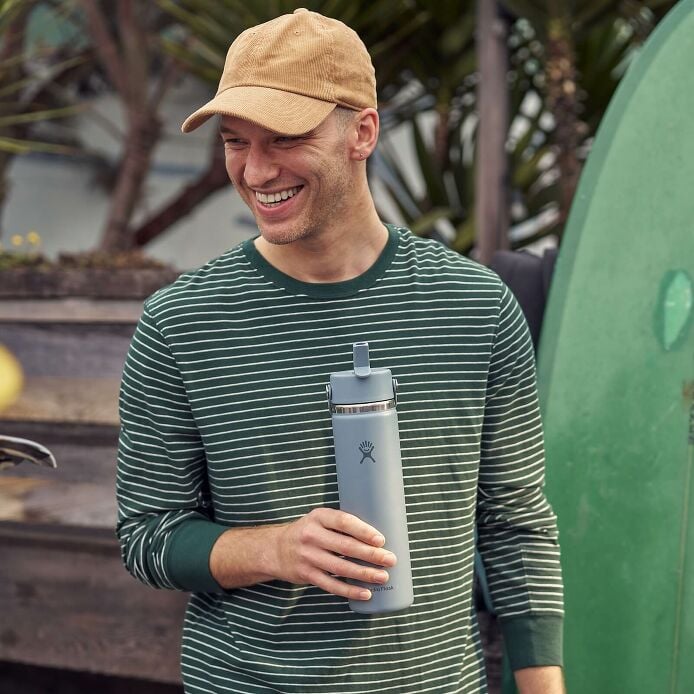 24-oz-wide-mouth-with-flex-straw-cap-l7 hf_s26_mcinnis_0232_13.jpg