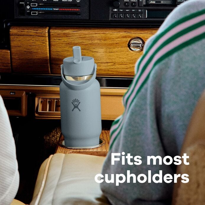 32-oz-travel-bottle-with-flex-straw-cap-e8 hf_s26_wtcfs_apdp_06_8.jpg