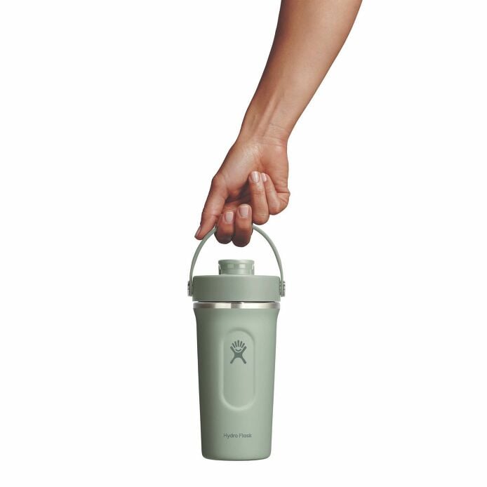 gym-bundle-z0 mxcc24374_24ozinsulatedshakerbottle_agave_hb_1.jpg